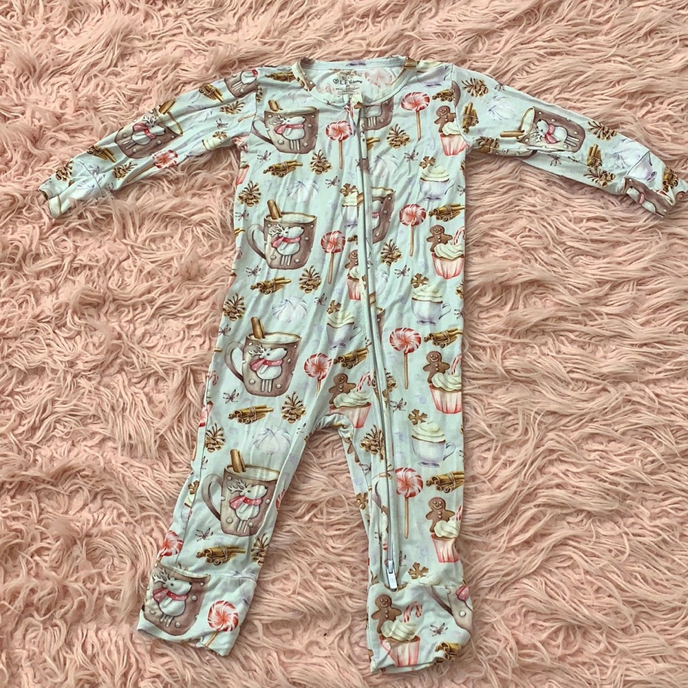 Lev Baby 2T onsie with open foot holiday print